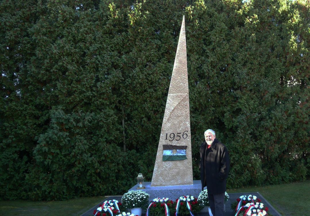 Lux Antal Obeliszk 56 Ujhartyán 2016